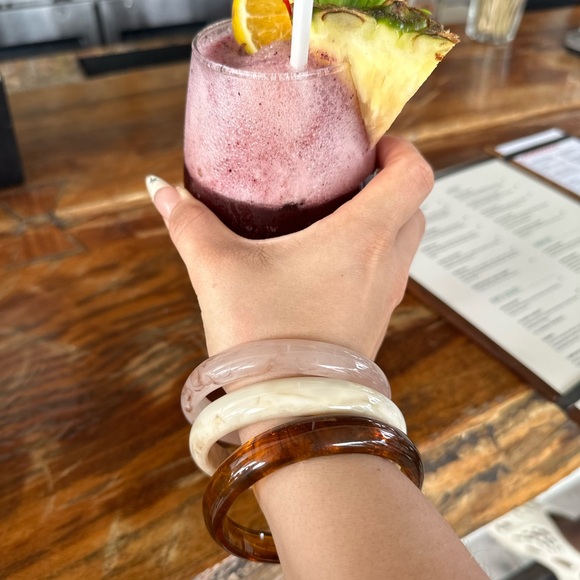 JoDune Tortoise Bangle Set - Picture 4 of 4